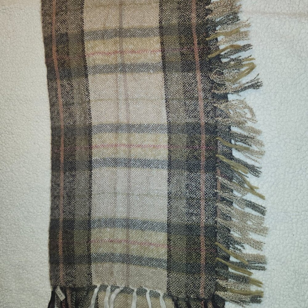 Womens fringed wrap scarf